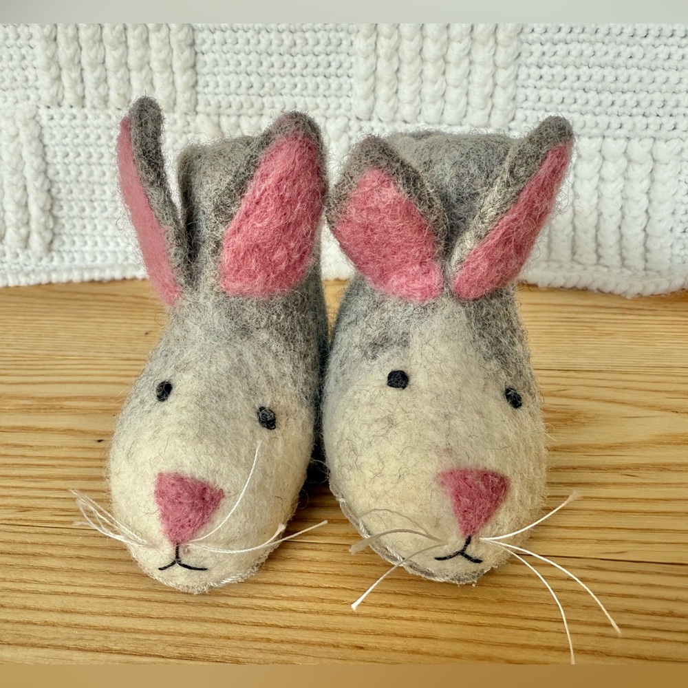 Handmade Wool Bunny Rabbit Slipperd - Picture 2 of 12